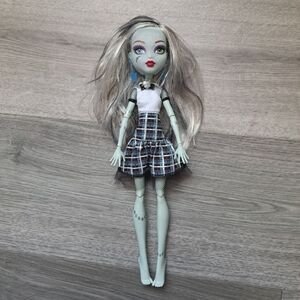 Monster High Classrooms Frankie Stein Doll